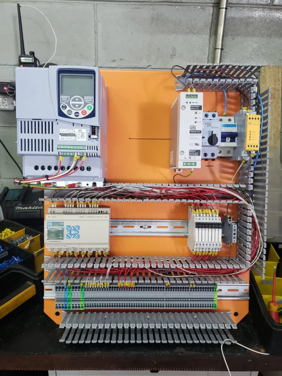 Painel industrial SCAION — Adequação e Modernização Industrial